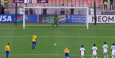 夸张😲10外援PK10外援！吉达国民4-2加拉法 亚冠7胜1平不败出线