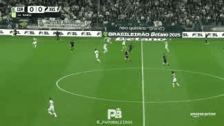 谈球吧官网登录入口本轮巴甲传射建功⚽德佩社媒晒脚踝伤口：VAR看到了一切