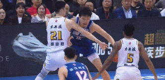 连续犯错！杨瀚森运球被抢断 随后被造追尾犯规&个人累计5犯了