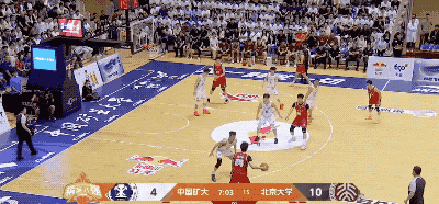 在3个月内赢得3 MVP 这是这个年轻人.吗？