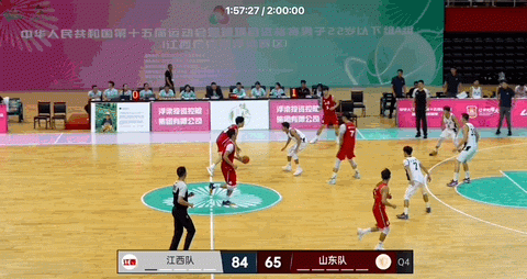 在3个月内赢得3 MVP 这是这个年轻人.吗？
