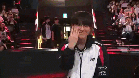 轮到你了T1！KT上单PerfecT赛后掰2根手指，要掰第3根
