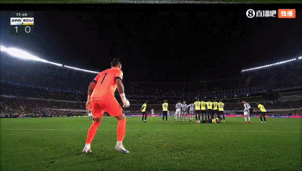 【万博足球】对手吹📣厄瓜多尔球员：在那距离给任意球，就是给梅西进球机会