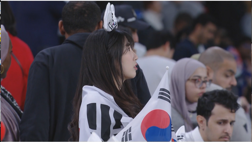 小花絮：场边的风景，现场韩国女球迷一览