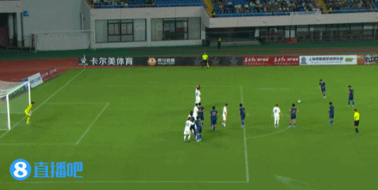 半场-由树杰任意球破门黄毅豪补时染红 上海U17队1-1皇马U17队