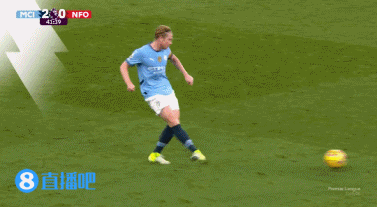 👀多库禁区内倒地，裁判没有表示