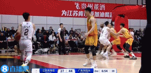 予取予求！吉伦沃特半场7中5&罚球10中9 轰下21分7板3助