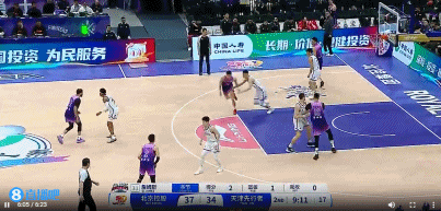 png电子网站🔥状态好得很！廖三宁上来三分&造杀伤&抛投2+1 连砍8分！