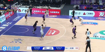 png电子平台手感火热！陈盈骏持球对抗防守 高难度后仰跳投压哨命中