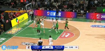 谈球吧体育app官网追到差1分！朱俊龙翻身压哨中投+胡金秋补篮+小布朗后仰中投！