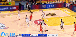 师何工？孙铭徽15投2中！拿到5分6板5助3失误4犯规