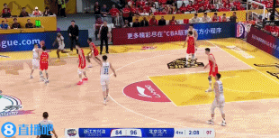 脏活累活我来！周琦各种护筐+前场板 9中6贡献13分14板3助2帽