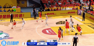 提振士气！陈盈骏生断林秉圣反击回传 周琦跟进强打上篮2+1！
