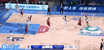 独一档的存在！巴里-布朗27中16轰下44分5板7助3断1帽