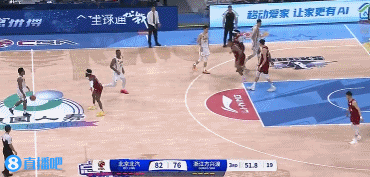 独一档的存在！巴里-布朗27中16轰下44分5板7助3断1帽