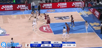 独一档的存在！巴里-布朗27中16轰下44分5板7助3断1帽